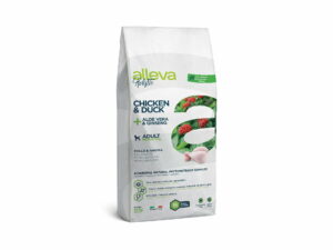 Alleva Holistic Adult Medium с пилешко, патешко месо и Алое Вера, Женшен 12 кг