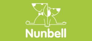 Nunbell  Гумена играчка за куче със звук- червен петел