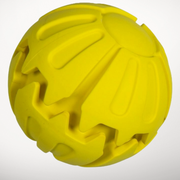 PLAYSCENT Неразрушима гумена топка за куче с вкус и аромат 8см