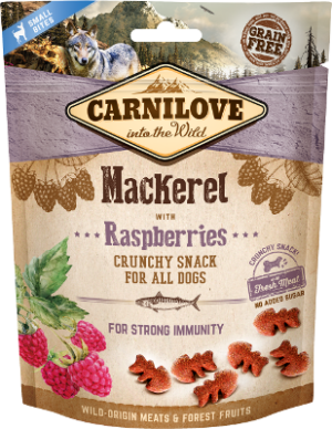 CARNILOVE MACKEREL RASPBERRIES CRUNCHY SNACK - ЛАКОМСТВО ЗА КУЧЕ СЪС СКУМРИЯ И МАЛИНИ ЗА СИЛЕН ИМУНИТЕТ